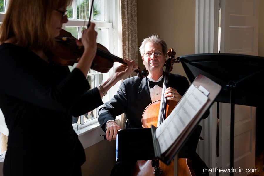 Atlanta Wedding Photographer Matthew Druin Orchestra playing at Naylor Hall for wedding matthewdruin.com